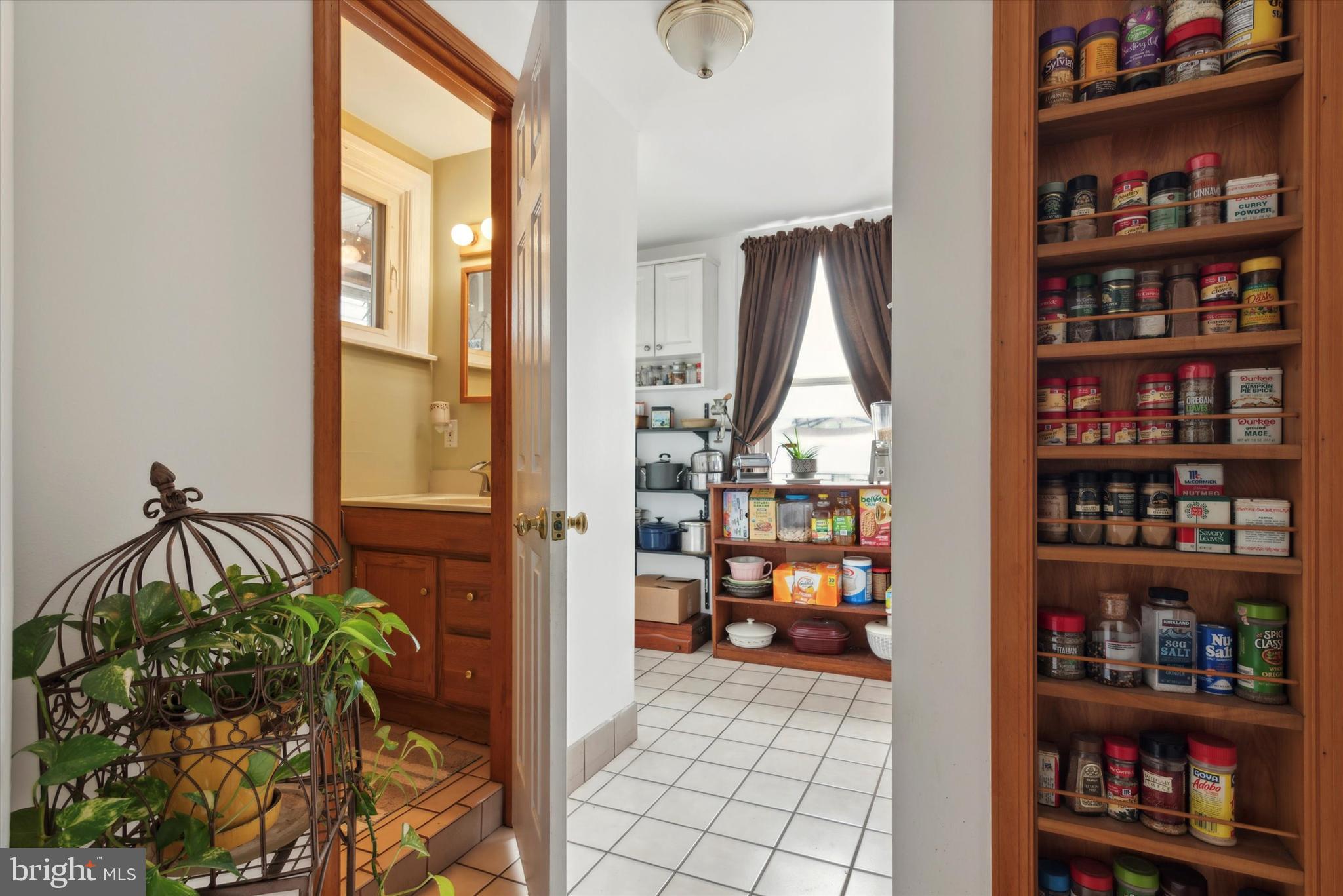 422 West Fornance Street Norristown, PA 19401 - Photo 15 of 29