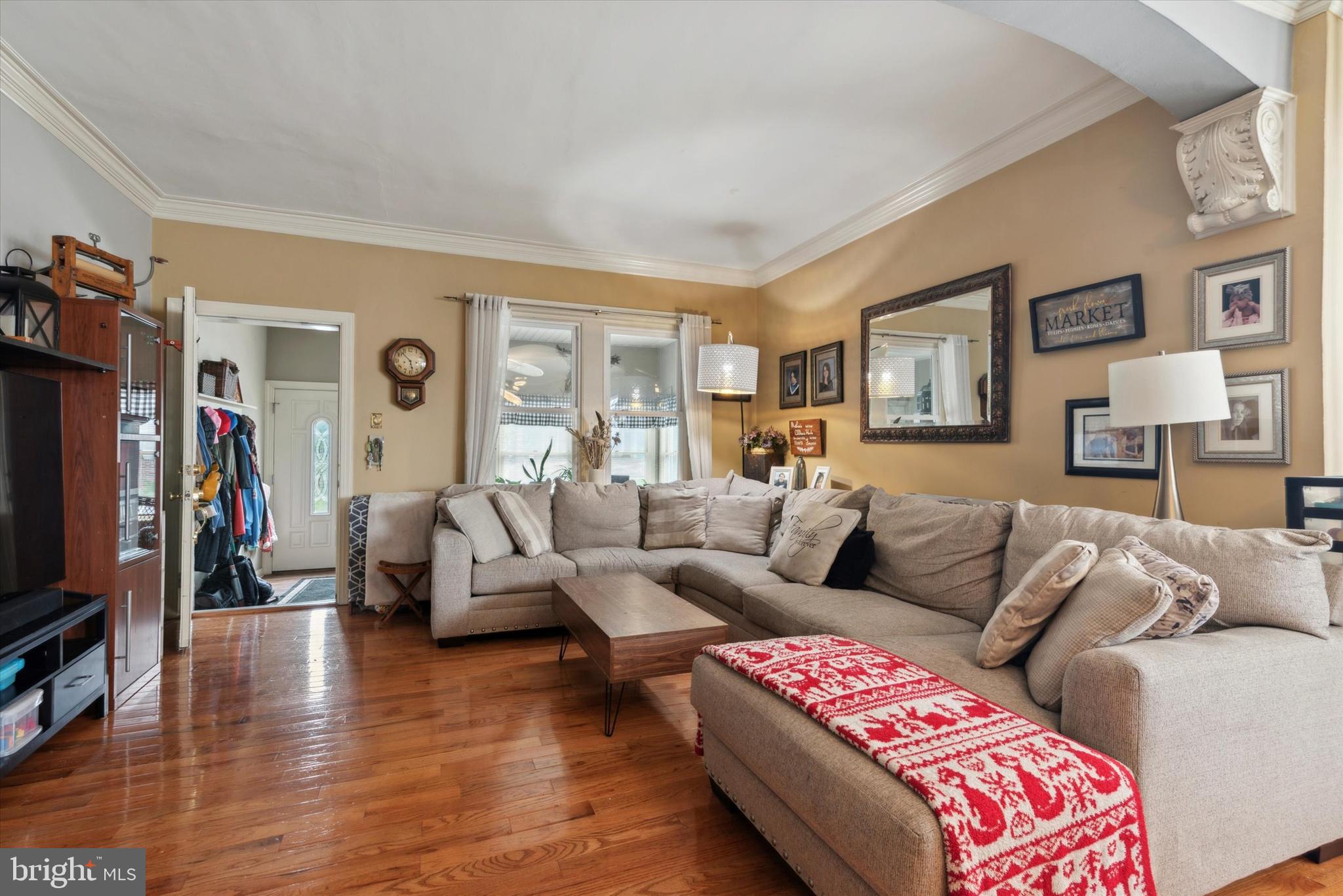 422 West Fornance Street Norristown, PA 19401 - Photo 6 of 29