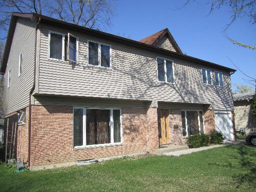 904 Dell Road Northbrook, IL 60062 - Photo 1 of 11