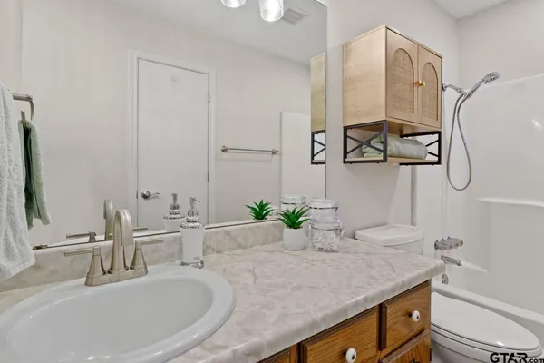 $185,000 | 507 A Fleming Street, Mount Vernon, TX 75457