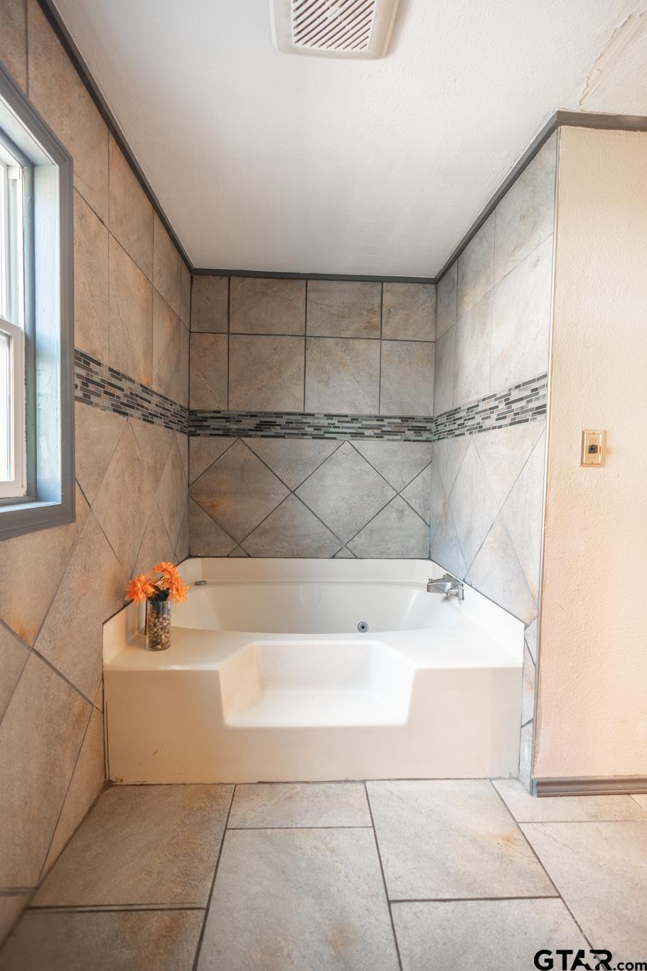 15857 County Road 384 Tyler, TX 75708 - Photo 34 of 48