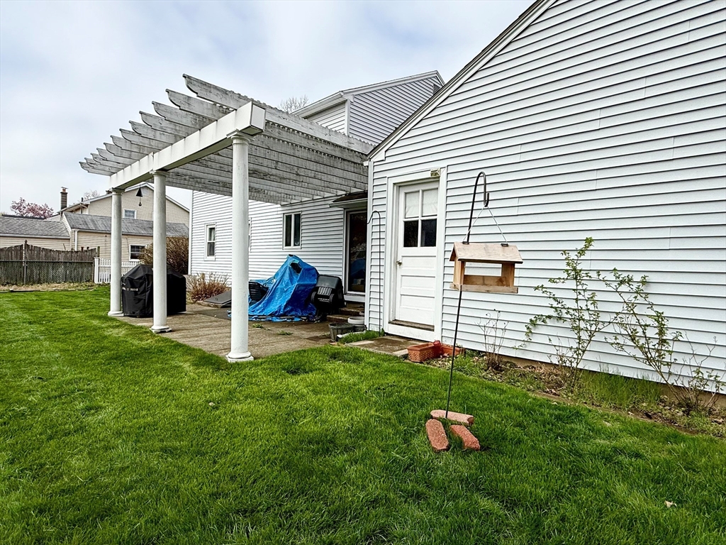 89 Reed Street Agawam, MA 01001 - Photo 6 of 12 Gallery Image 6