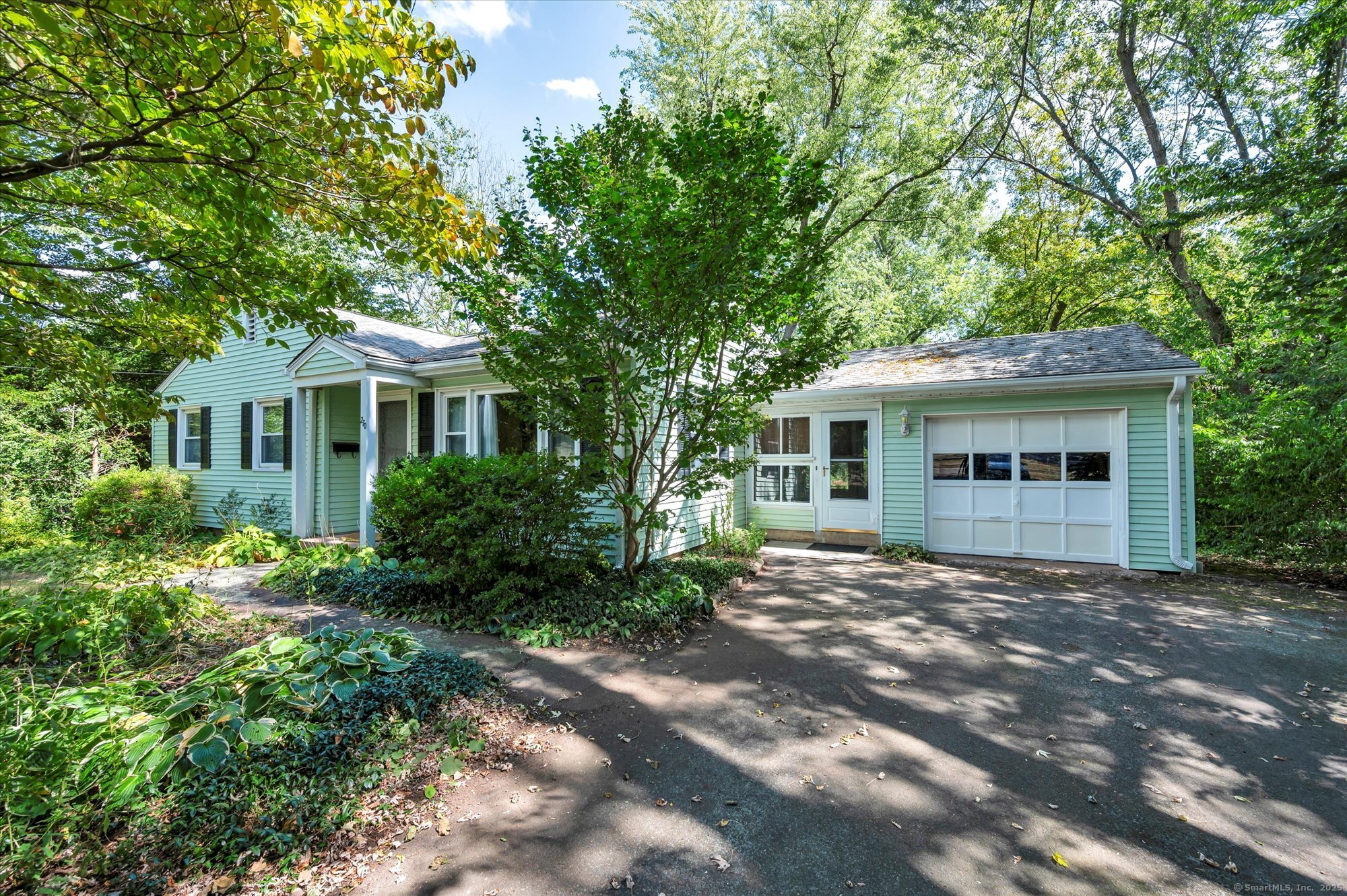 Welcome to 270 South Elm St!