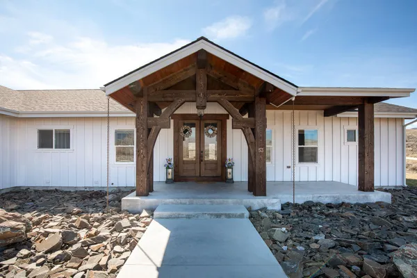 $979,000 | 53 Black Hawk Drive, Carmen, ID 83462