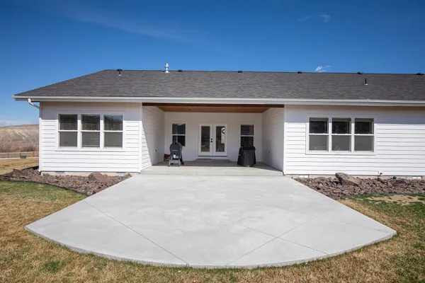 $979,000 | 53 Black Hawk Drive, Carmen, ID 83462