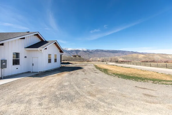 $979,000 | 53 Black Hawk Drive, Carmen, ID 83462
