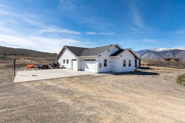 $979,000 | 53 Black Hawk Drive, Carmen, ID 83462
