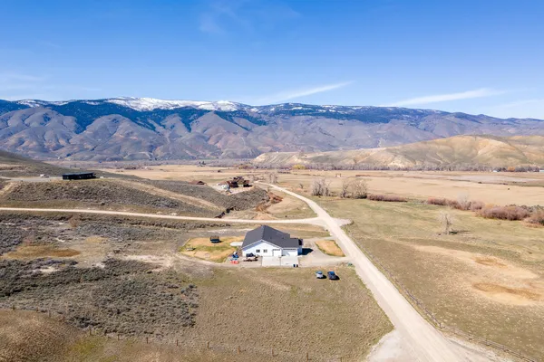 $979,000 | 53 Black Hawk Drive, Carmen, ID 83462