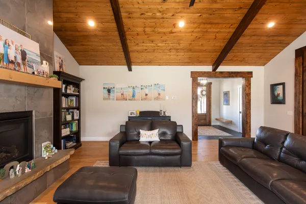 $979,000 | 53 Black Hawk Drive, Carmen, ID 83462