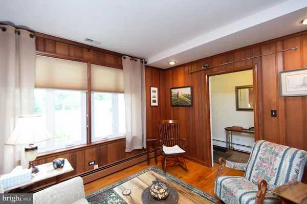 $1,000,000 | 2202 Jenkins Creek Road, Cambridge, MD 21613