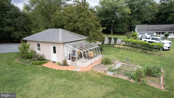 $1,000,000 | 2202 Jenkins Creek Road, Cambridge, MD 21613