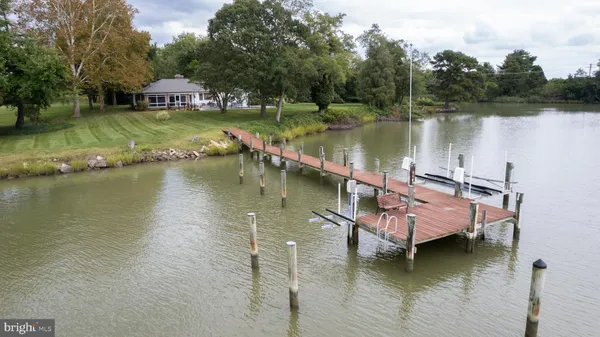 $1,000,000 | 2202 Jenkins Creek Road, Cambridge, MD 21613