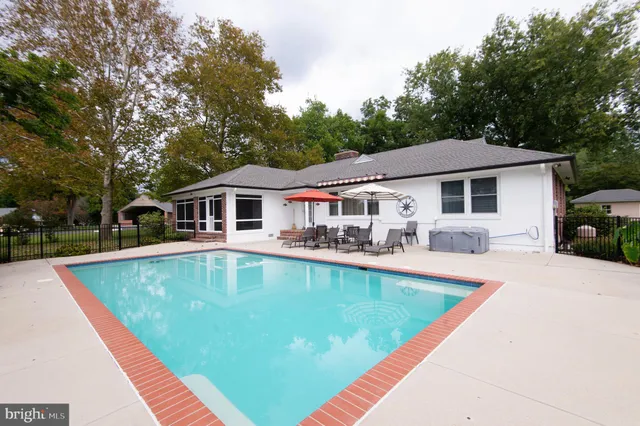 $1,300,000 | 2202 Jenkins Creek Road, Cambridge, MD 21613