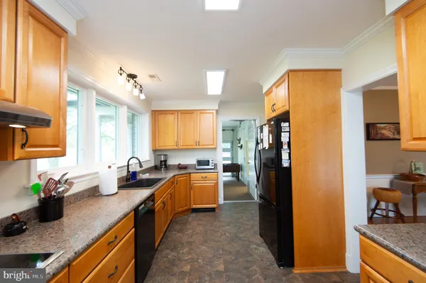 $1,000,000 | 2202 Jenkins Creek Road, Cambridge, MD 21613