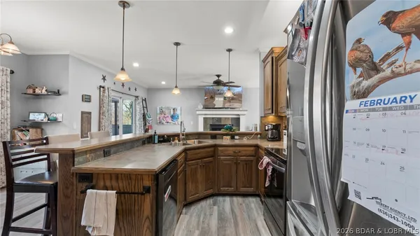$360,000 | 19 Chippewa Place, Linn Creek, MO 65052