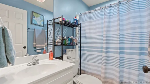 $360,000 | 19 Chippewa Place, Linn Creek, MO 65052