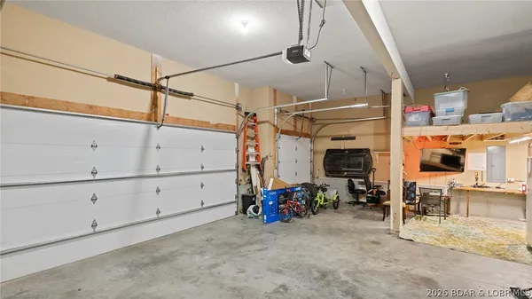 $360,000 | 19 Chippewa Place, Linn Creek, MO 65052