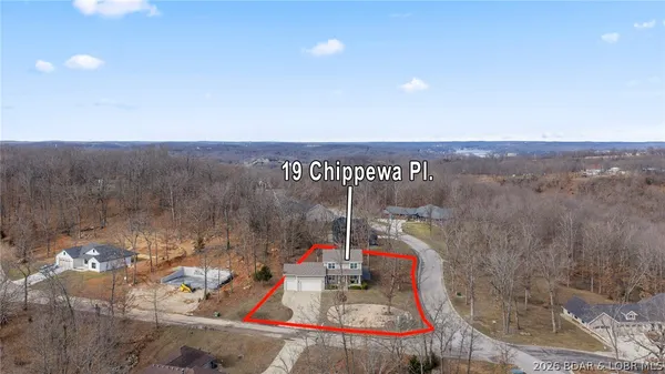 $360,000 | 19 Chippewa Place, Linn Creek, MO 65052