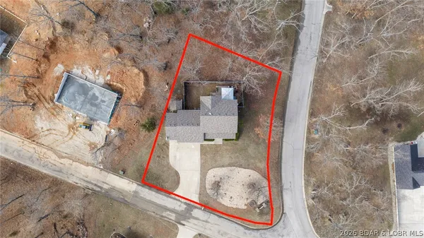 $360,000 | 19 Chippewa Place, Linn Creek, MO 65052