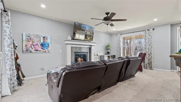 $360,000 | 19 Chippewa Place, Linn Creek, MO 65052