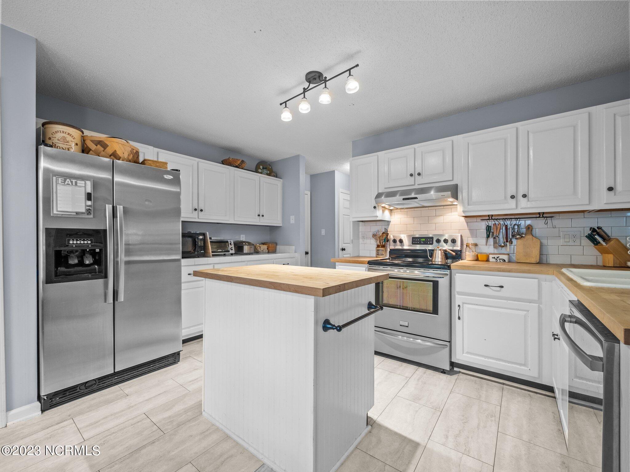 444 Ridge Road Jacksonville, NC 28540 - Photo 28 of 49 28-web-or-mls-P3270727