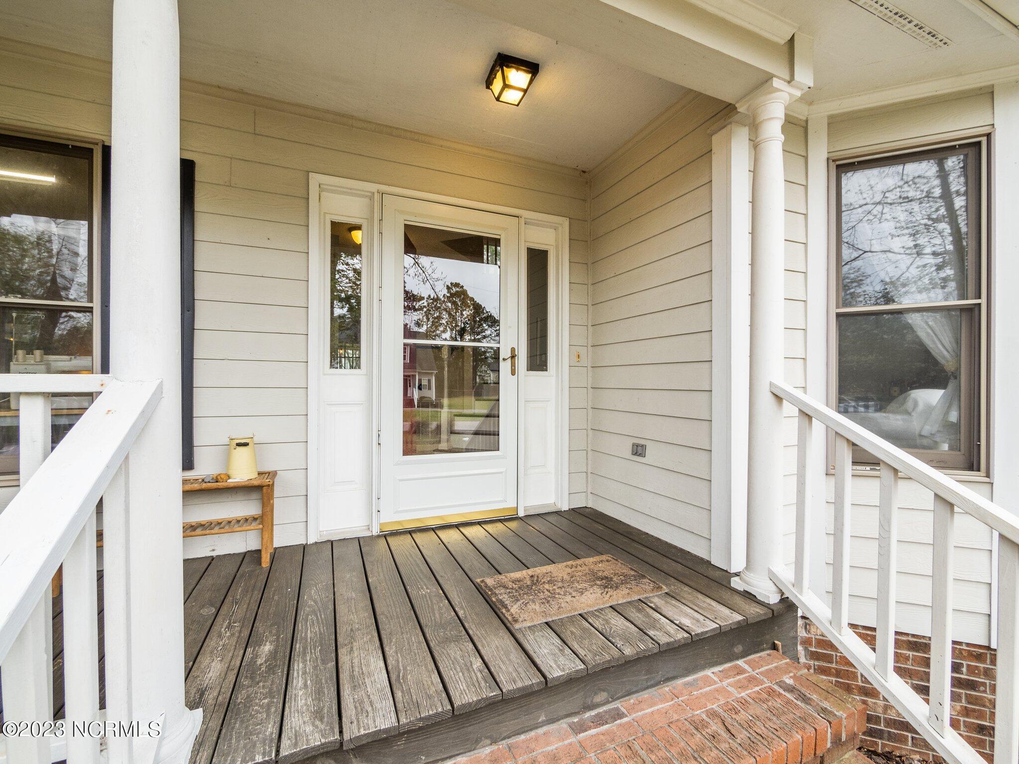 444 Ridge Road Jacksonville, NC 28540 - Photo 5 of 49 5-web-or-mls-05