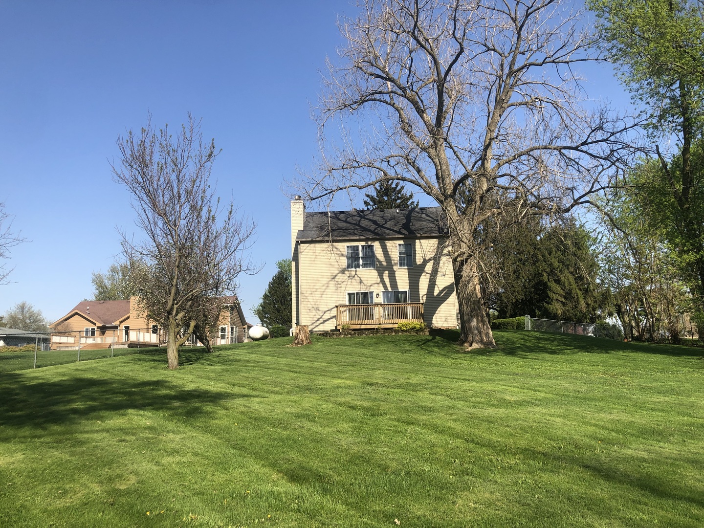 11N598 Tower Road Hampshire, IL 60140 - Photo 5 of 5 Gallery Image 5