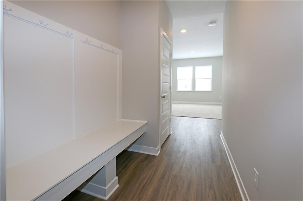 9440 Crossfield Road Avon, IN 46123 - Photo 6 of 27