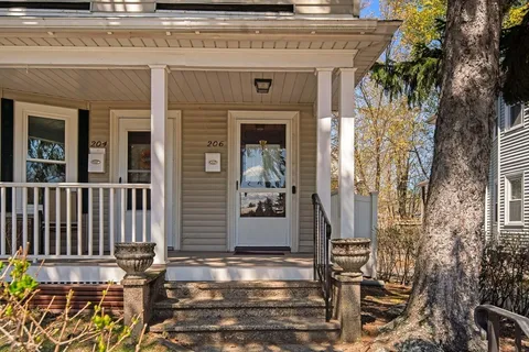 $750,000 | 206 North Beacon Street, Unit 206, Watertown, MA 02472