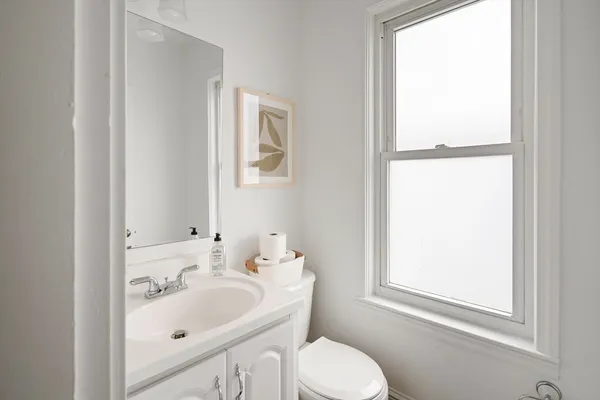 $770,000 | 206 North Beacon Street, Unit 206, Watertown, MA 02472