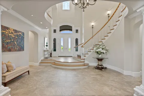 $4,225,000 | 9988 Troon Court, Windsor, CA 95492
