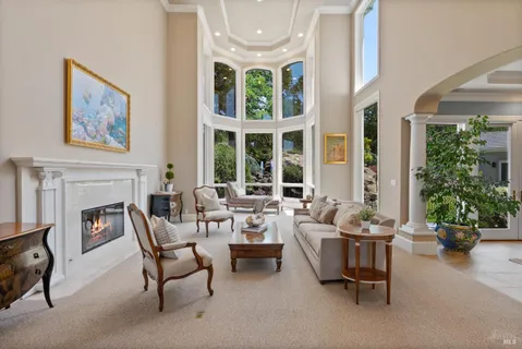 $4,225,000 | 9988 Troon Court, Windsor, CA 95492