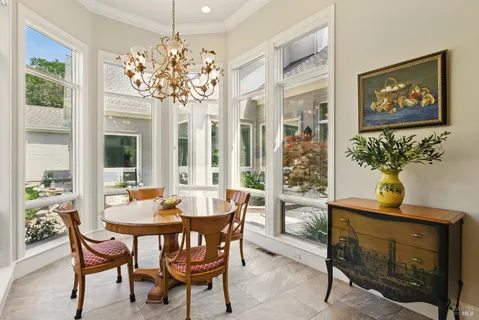 $4,225,000 | 9988 Troon Court, Windsor, CA 95492