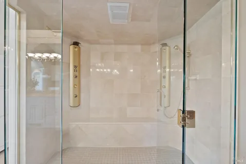 $4,225,000 | 9988 Troon Court, Windsor, CA 95492