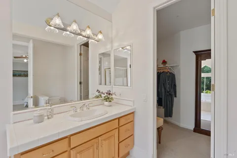 $4,225,000 | 9988 Troon Court, Windsor, CA 95492