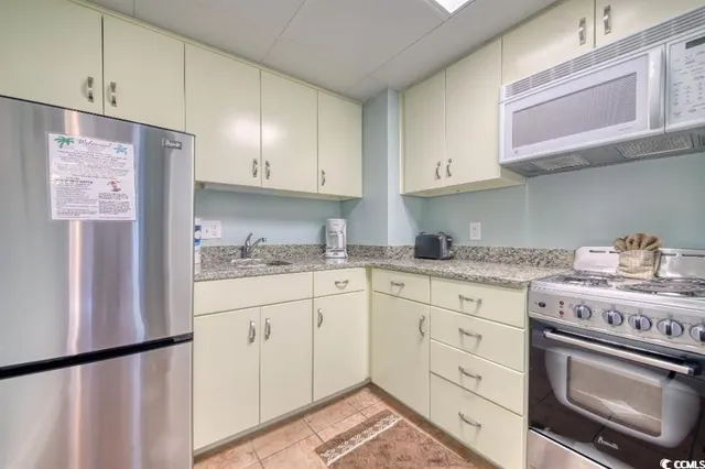 $225,000 | 6900 North Ocean Boulevard, Unit 611, Myrtle Beach, SC 29572