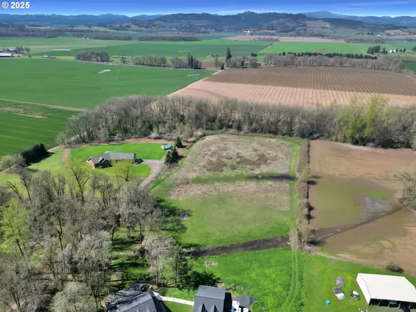 $249,900 | 99 West W Highway, Junction City, OR 97448