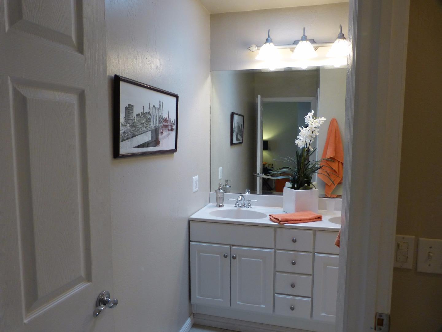 15925 Viewfield Road Monte Sereno, CA 95030 - Photo 22 of 31