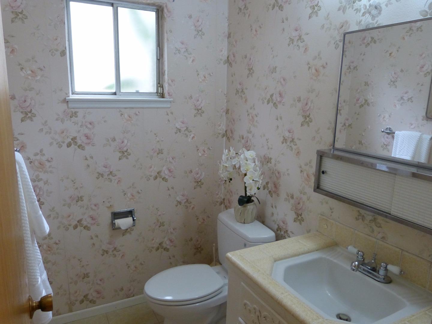 15925 Viewfield Road Monte Sereno, CA 95030 - Photo 9 of 31