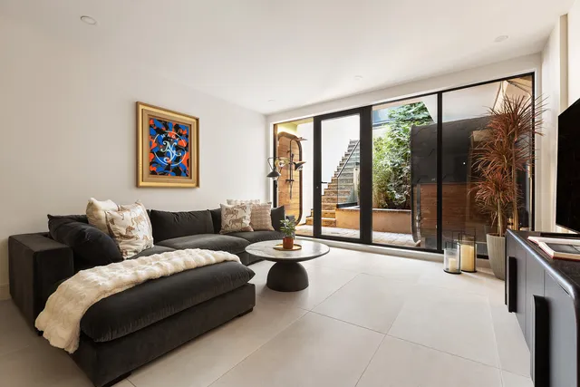 $6,495,000 | 76 South 2nd Street | Williamsburg