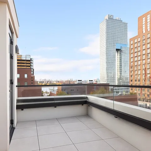 $6,495,000 | 76 South 2nd Street | Williamsburg