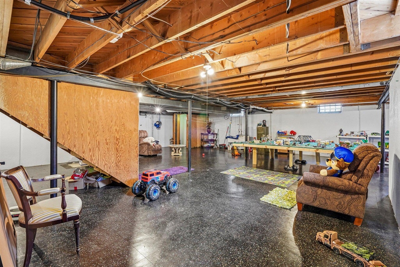 22808 Greenview Road Southfield, MI 48075 - Photo 40 of 44 Gallery Image 40