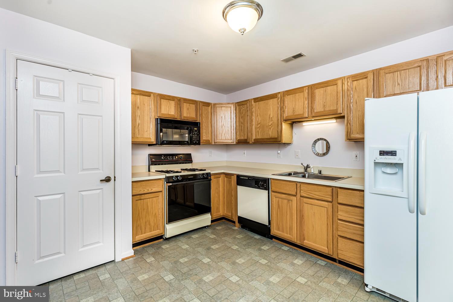 2608 Rigging Drive Annapolis, MD 21401 - Photo 8 of 29 Gallery Image 8