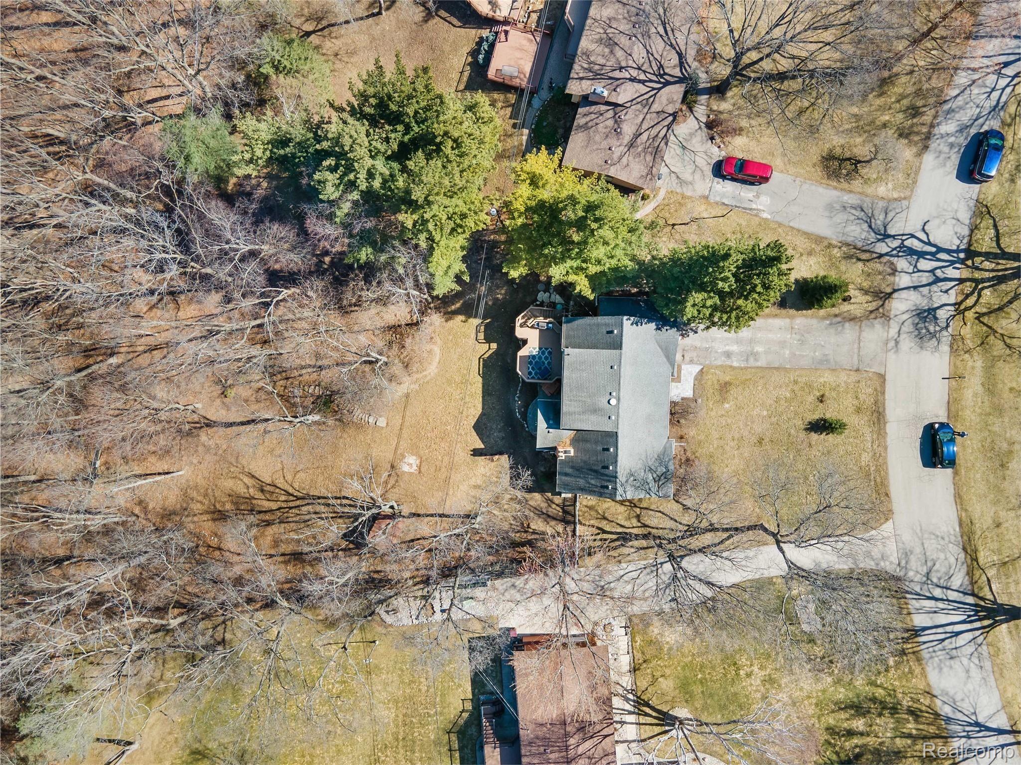 674 Charlesina Drive Rochester, MI 48306 - Photo 35 of 38 Aerial