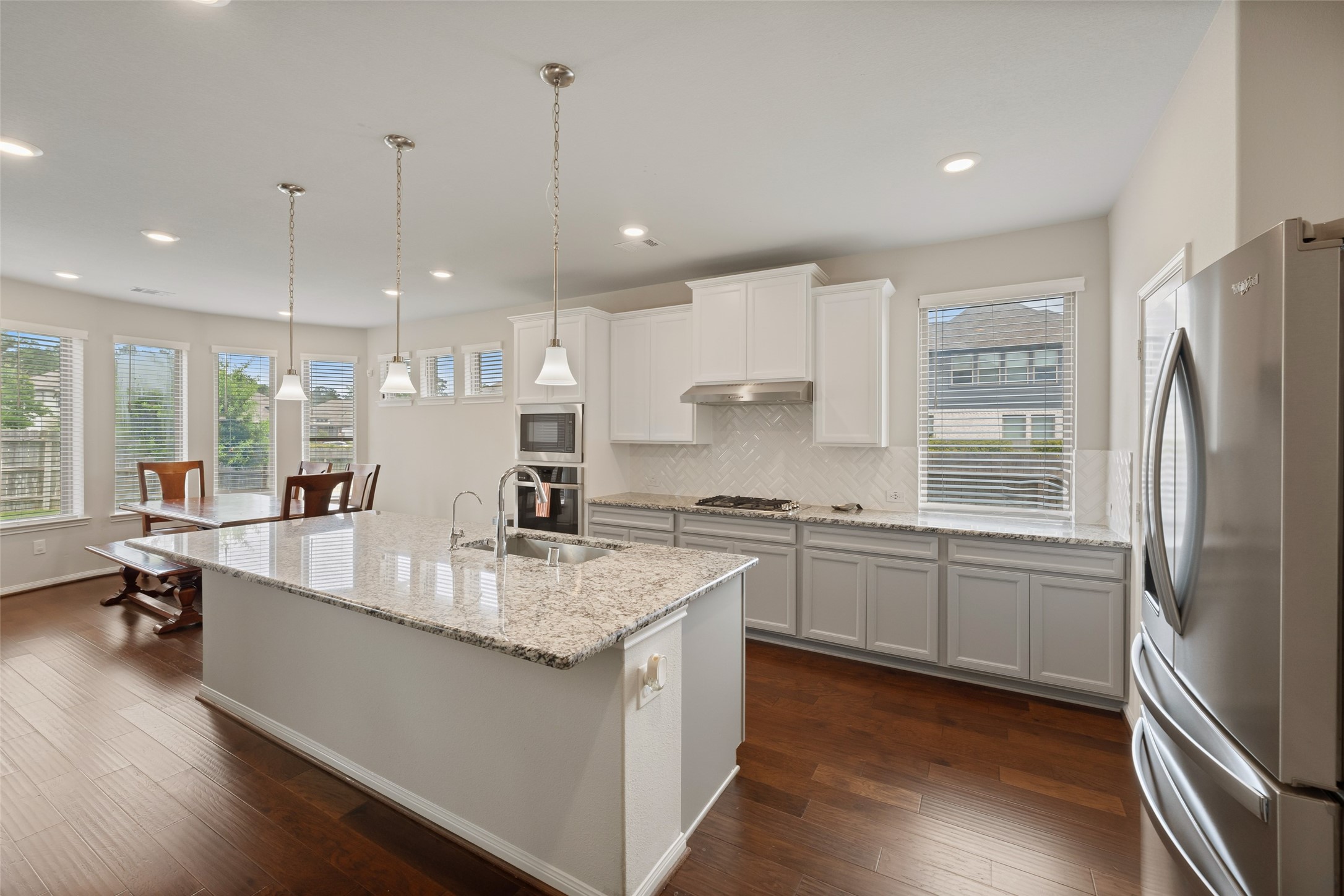 17323 Grand Canyon Road Conroe, TX 77302 - Photo 5 of 33 Spacious island kitchen with extra seating.