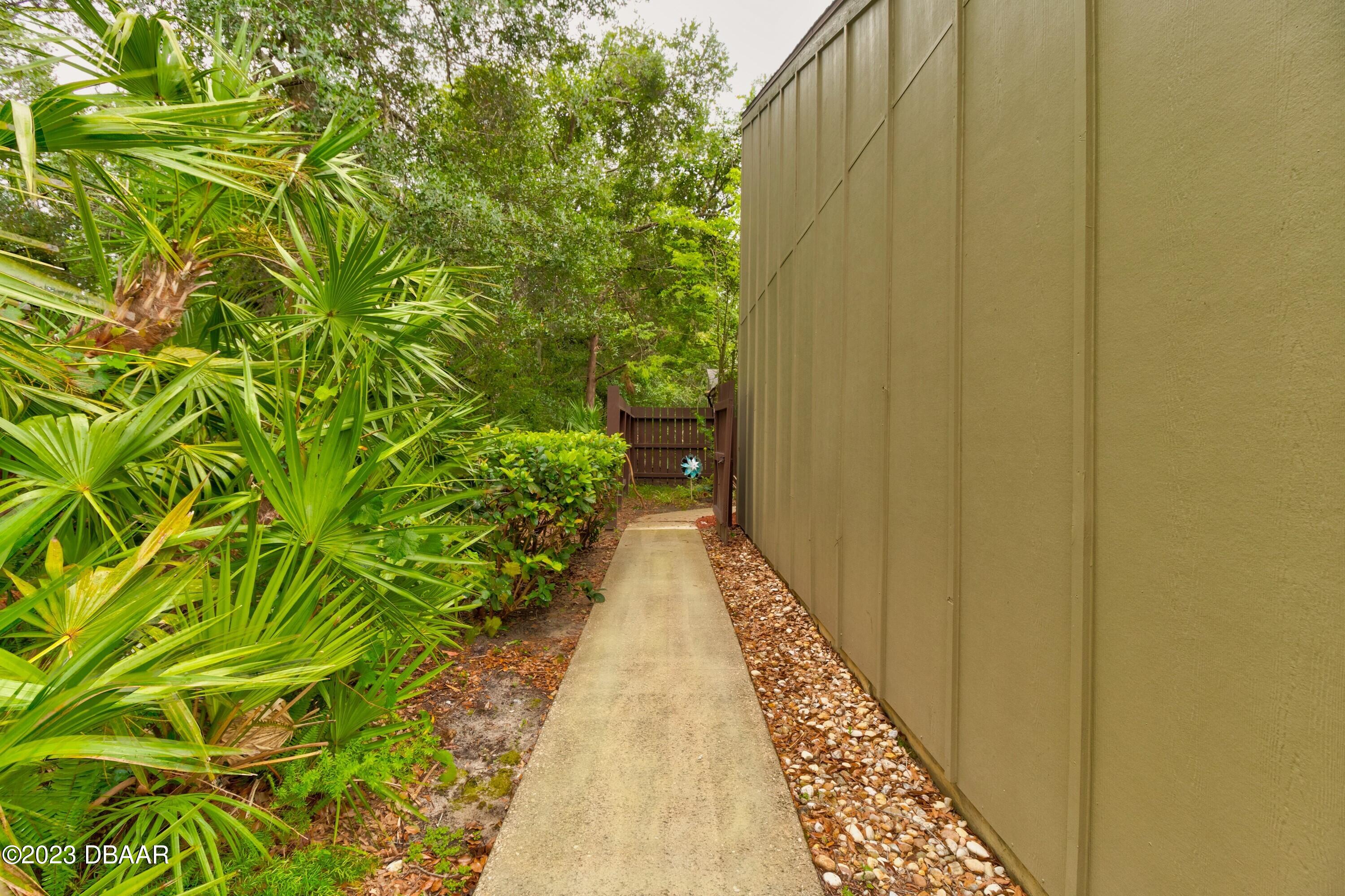 18 Maplewood Trail Ormond Beach, FL 32174 - Photo 2 of 20 Hardie Board