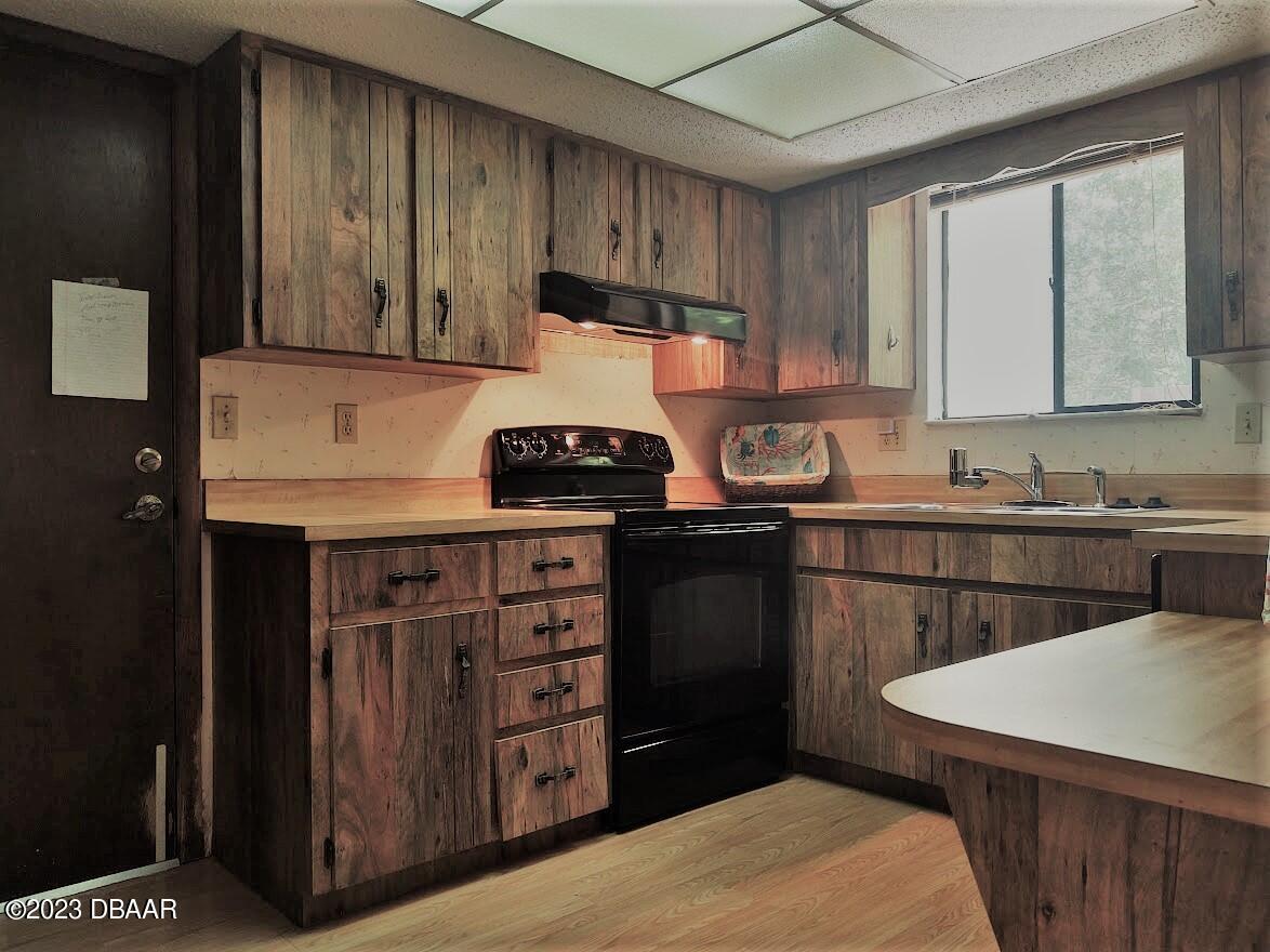 18 Maplewood Trail Ormond Beach, FL 32174 - Photo 8 of 20 kitchen1 (2)