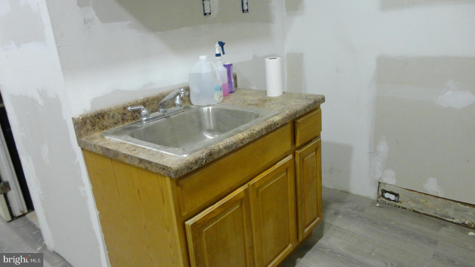 3707 Old York Road Philadelphia, PA 19140 - Photo 9 of 28 Gallery Image 9