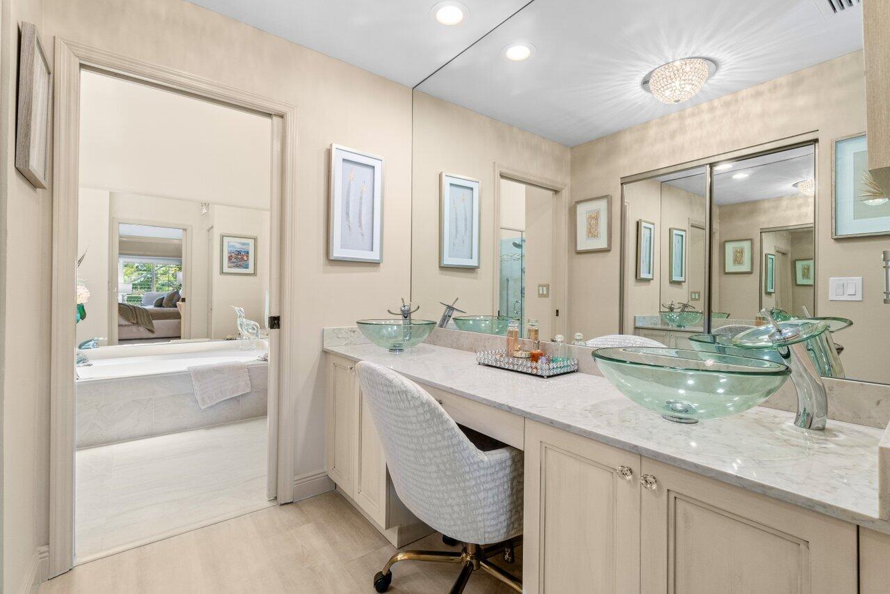 5158 Windsor Parke Drive Boca Raton, FL 33496 - Photo 15 of 44 Primary Bathroom vanity