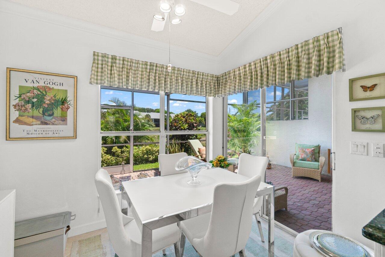 5158 Windsor Parke Drive Boca Raton, FL 33496 - Photo 6 of 44 Breakfast area